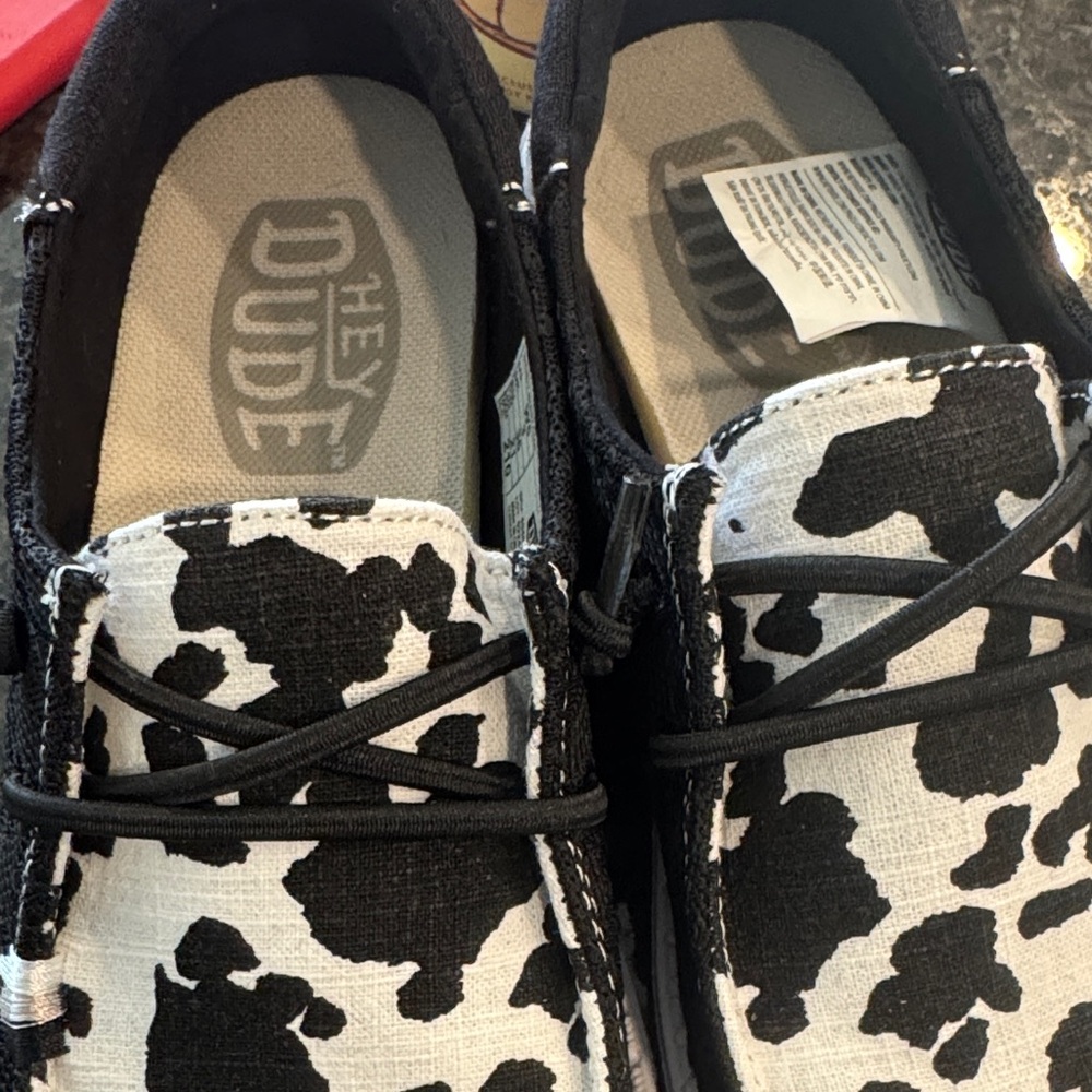 Hey Dude Women’s Black and White Shoes - Picture 5 of 9